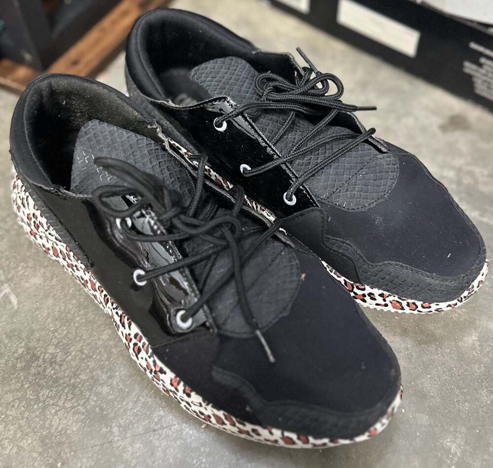 Cape Robbin Dreamland Black Leopard Print Fashion Sneakers Size 11M